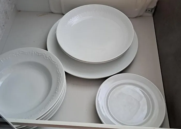 Near And Sauna Center *